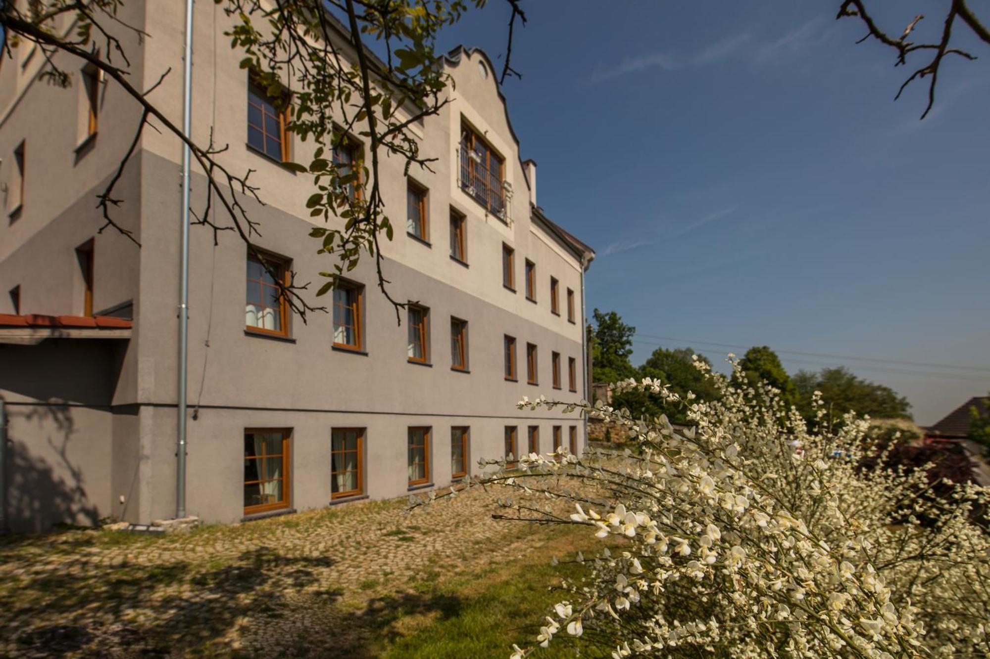 Monte Cuma Uroczysko Pod Zamkiem Grodziec Homestay
